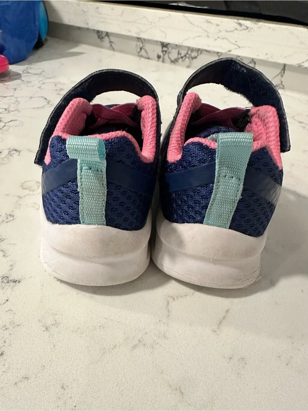 Skechers Kids Navy & Pink Lightweight Sneakers